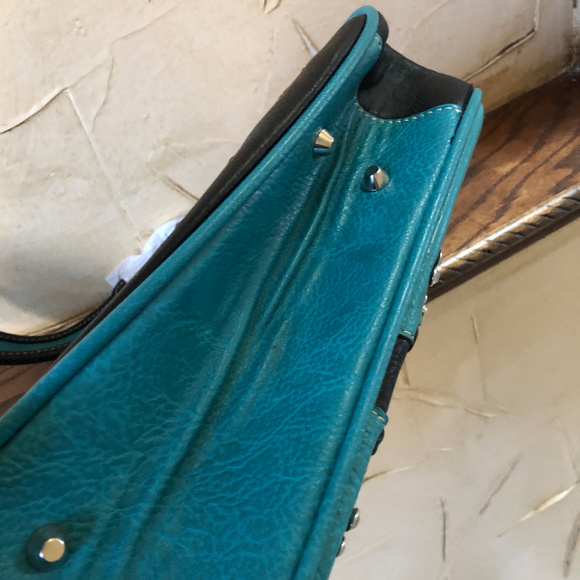 Montana West Concealed Carry Hobo - Picture 5 of 5